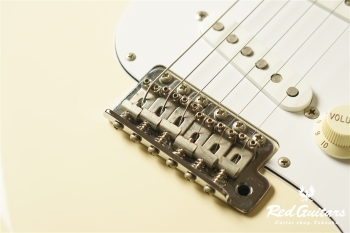 ST-STD - Vintage White